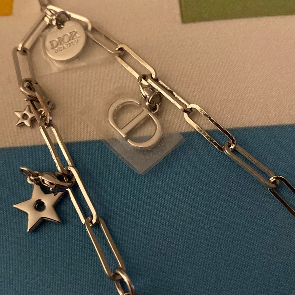 Dior phone charm 🩶